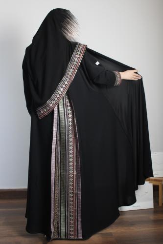 RM180