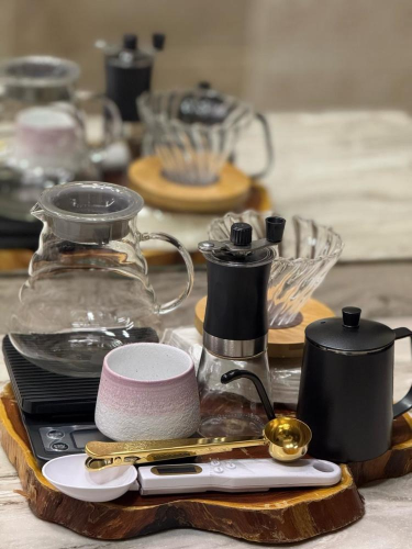 بكج ادوات قهوة v60 من بيت القهوة