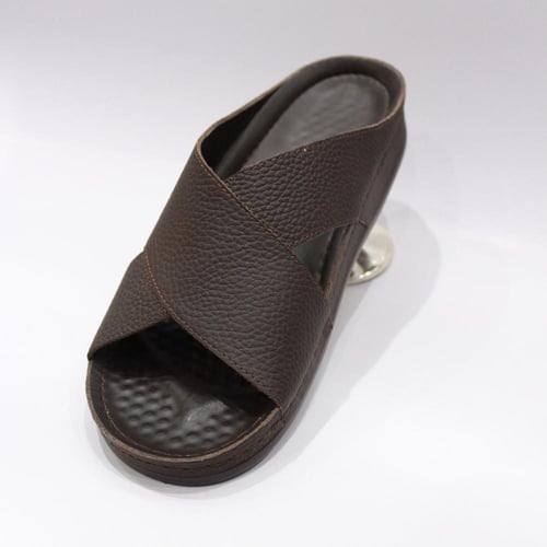 حذاء إماراتي