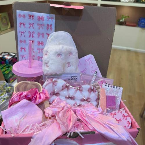 gift box pink girl 2