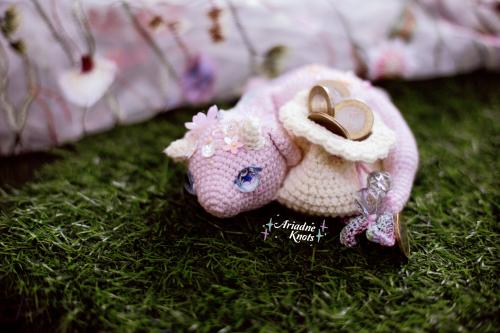 Taylora the keeper of coin- تايلورا حارسة النقود