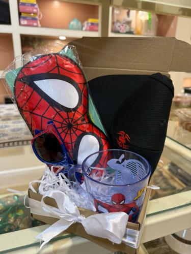 gift box spiderman