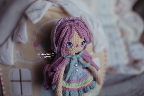 دمية رينبو مون