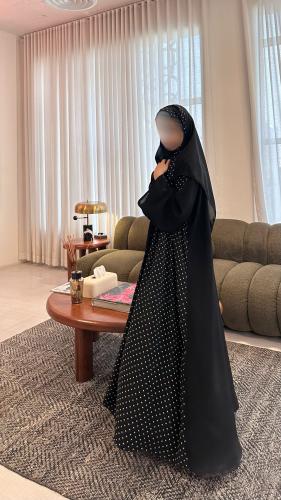 #21 ABAYA