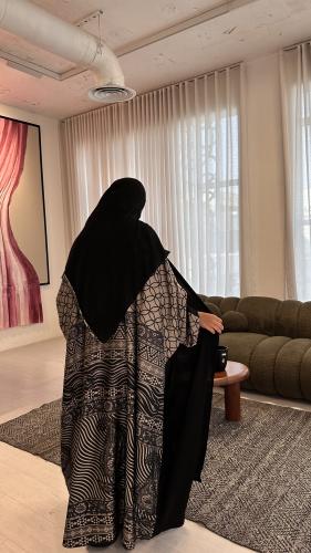 #22 ABAYA