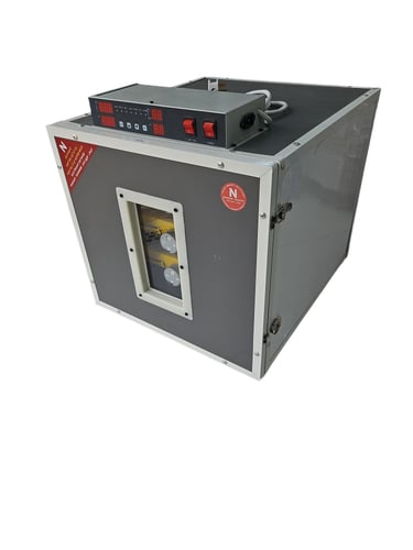 فقاسه موديل ايطالي 180 بيضه