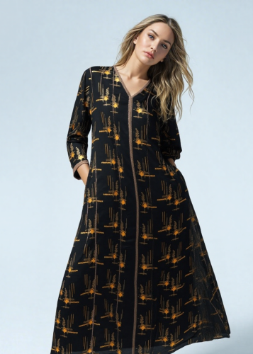 جلابية نسائية أسود بنقوش ذهبية