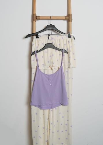 طقم بيجامة صيفية خفيفة بتصميم قلوب ناعم