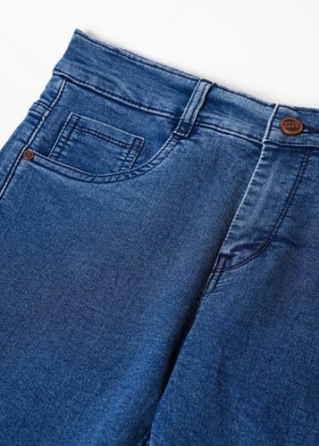 بنطال جينز رجالي كلاسيكي بلون أزرق متوسط