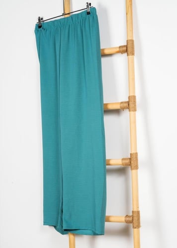 بيجامة نسائية قطنية ناعمة - لون تركواز أنيق