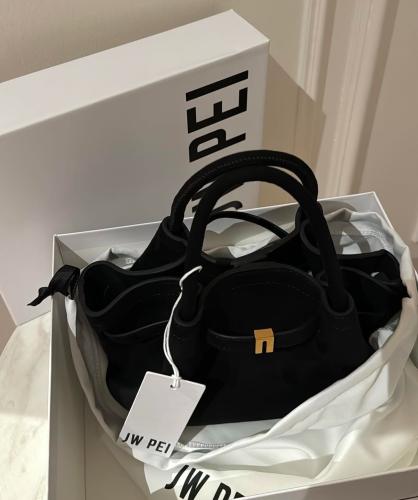 حقيبة JW PEL أسود mini