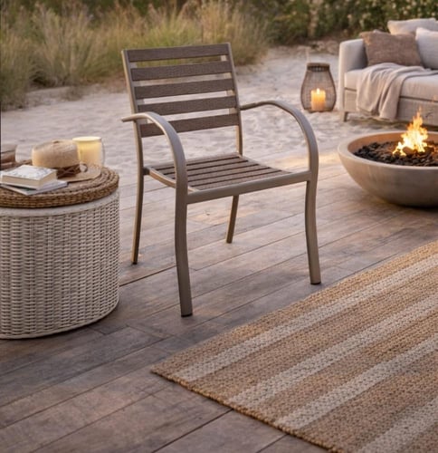 كرسي خشب مفرد -بعدة ألوان