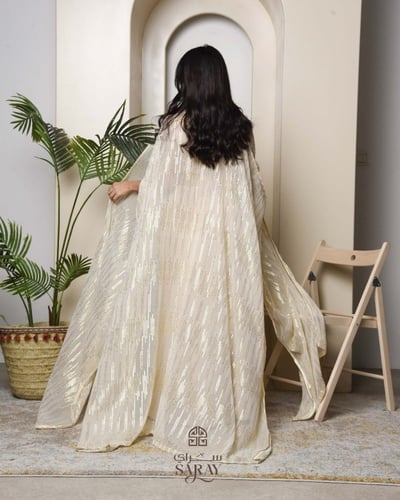 جلابية مميزة شيفون بيج بذهبي