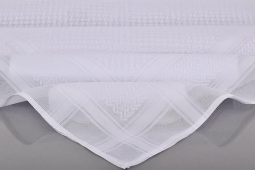 شماغ براتو شبابي ابيض