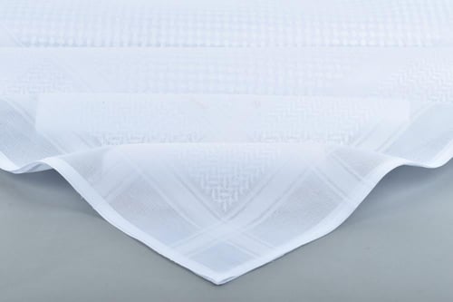 شماغ ديبون الابيض الكلاسيك