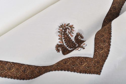 شال شتوي بني غامق