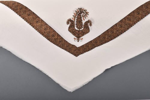 شال شتوي بني غامق