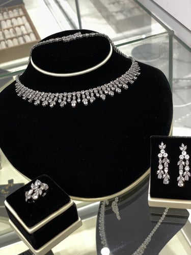 طقم فضة راقي عيار 925- اللون فضي