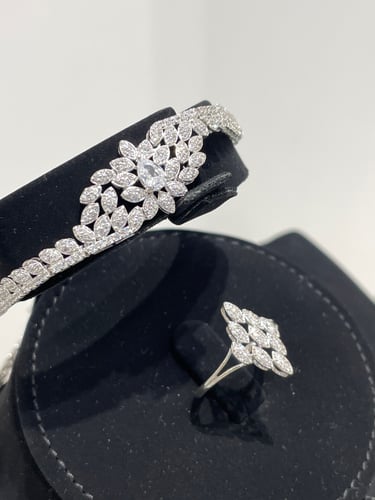 طقم فضه عيار 925- اللون فضي