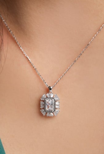 سلسلة فضة أنيقة - اللون فضي