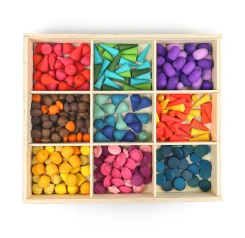 مجموعة قطع خشبيه