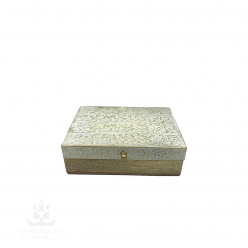 صندوق فاخر أبيض " وسط "