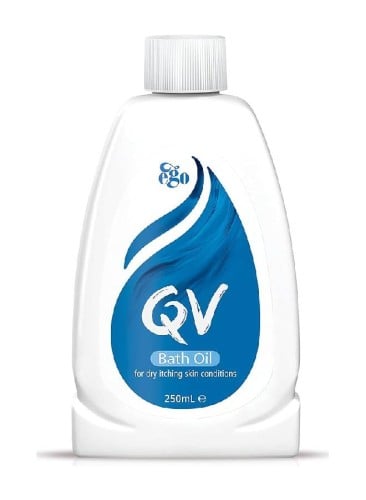 كيو في زيت الاستحمام للتحكم في حالات البشرة الجافة...