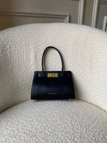 Mini Black | شنطة سوداء صغيرة وأنيقة