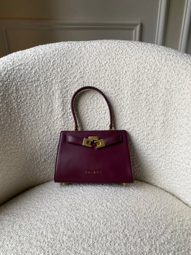 Mini Maroon | شنطة صغيرة بلون المارون
