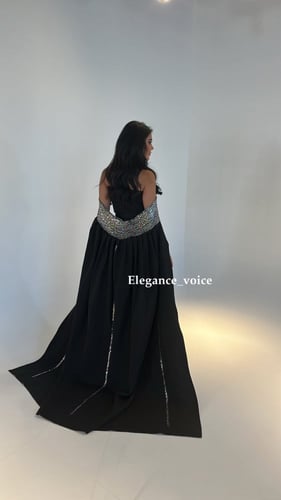 فستان من قماش الباربي