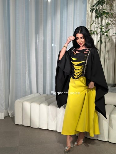 فستان من ٣ قطع من قماش الباربي والتطريز المزين بقط...