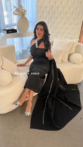 فستان من قماش الباربي