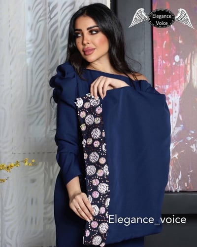 فستان من قماش الباربي