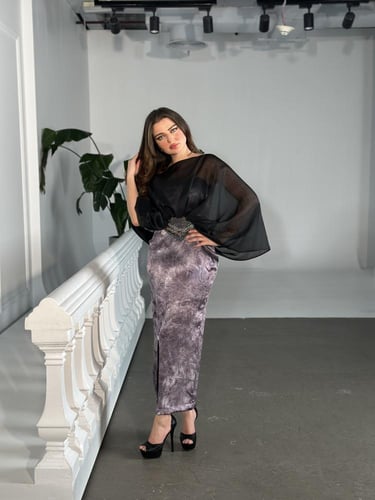 فستان من قطعتين من الحرير المجعد والاورغنزا