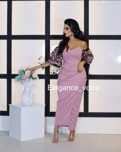 فستان من قماش الباربي