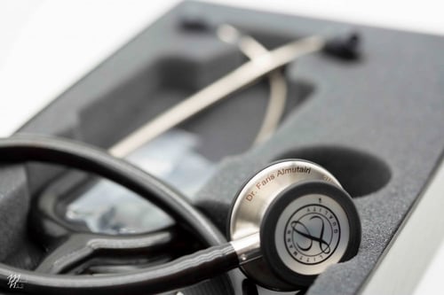 كتابة الاسم علي سماعة ليتمان - Stethoscope Laser E...