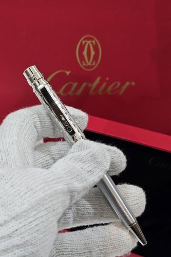 قلم كارتير سانتوس فرار