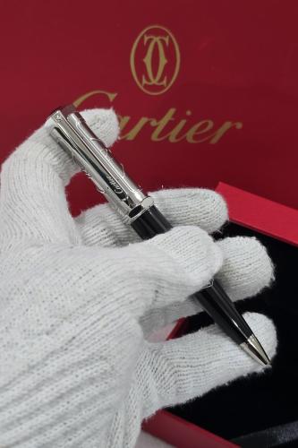 قلم كارتير سانتوس فرار