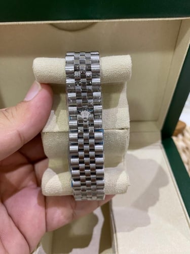 رولكس بطارية