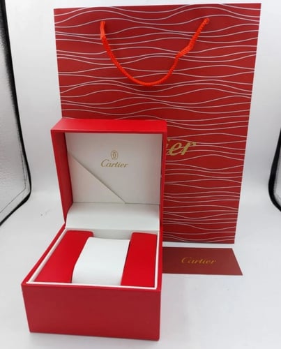 ساعة كارتير مربعة