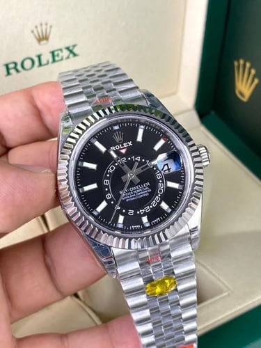 ساعة رولكس سكاي دويلر