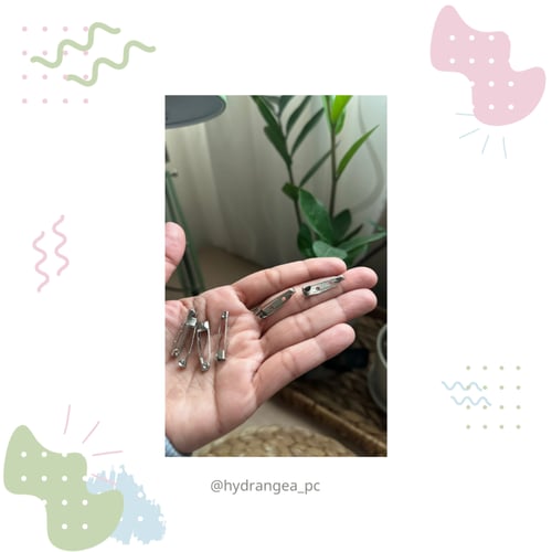 مشابك بروشات