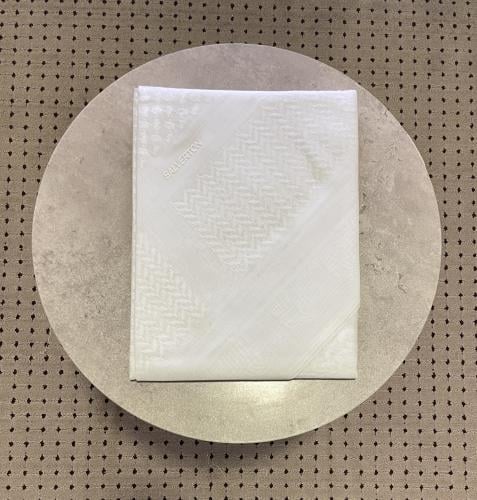 شماغ سيلفرتون الابيض