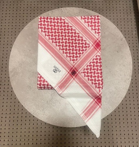 شماغ قوتشي ختم اسود