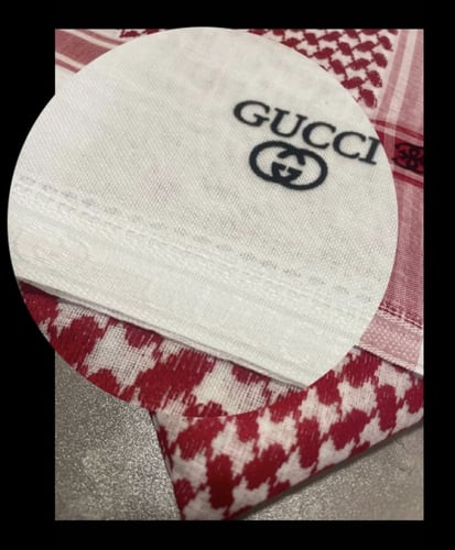 شماغ قوتشي ختم اسود