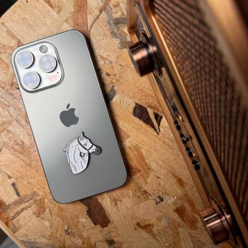 ستيكر معدن حصان