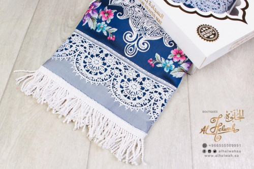 سجادة صلاة تركي فاخرة بعلبة 65x110 سم