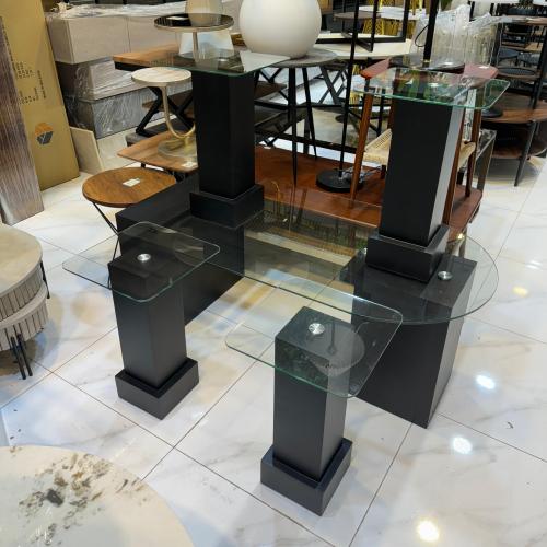 طاولة لارين