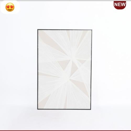 لوحة قماش ابيض