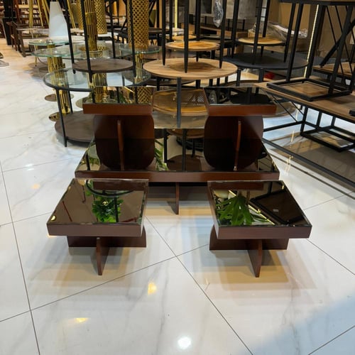 طاولة لوريتا بني